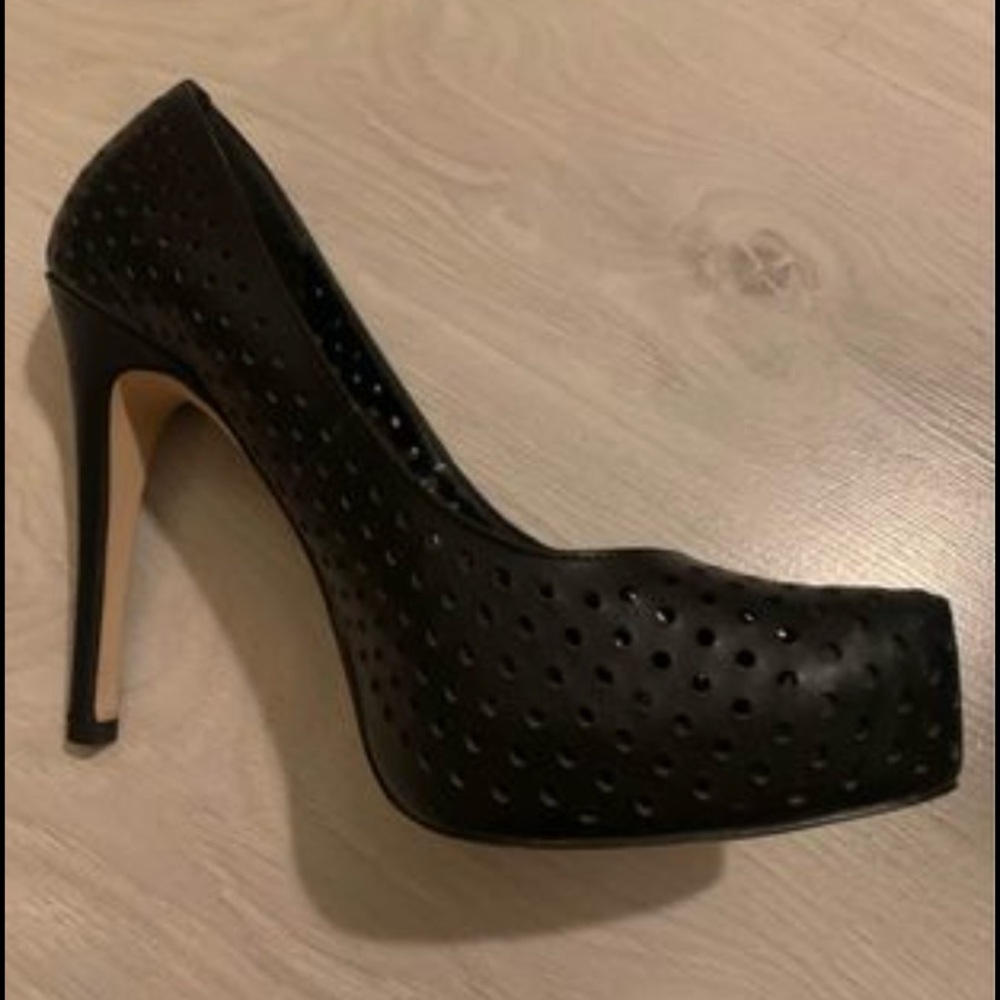 BCBG Platform Heels Black - size 37/6.5